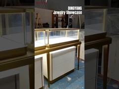 Une vitrine de bijoux de luxe créée par Dingyang